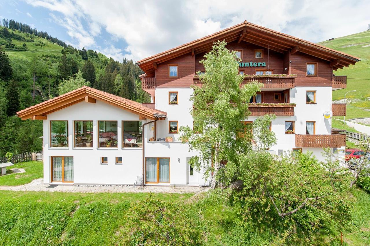 Hotel Cuntera Curaglia Luaran gambar